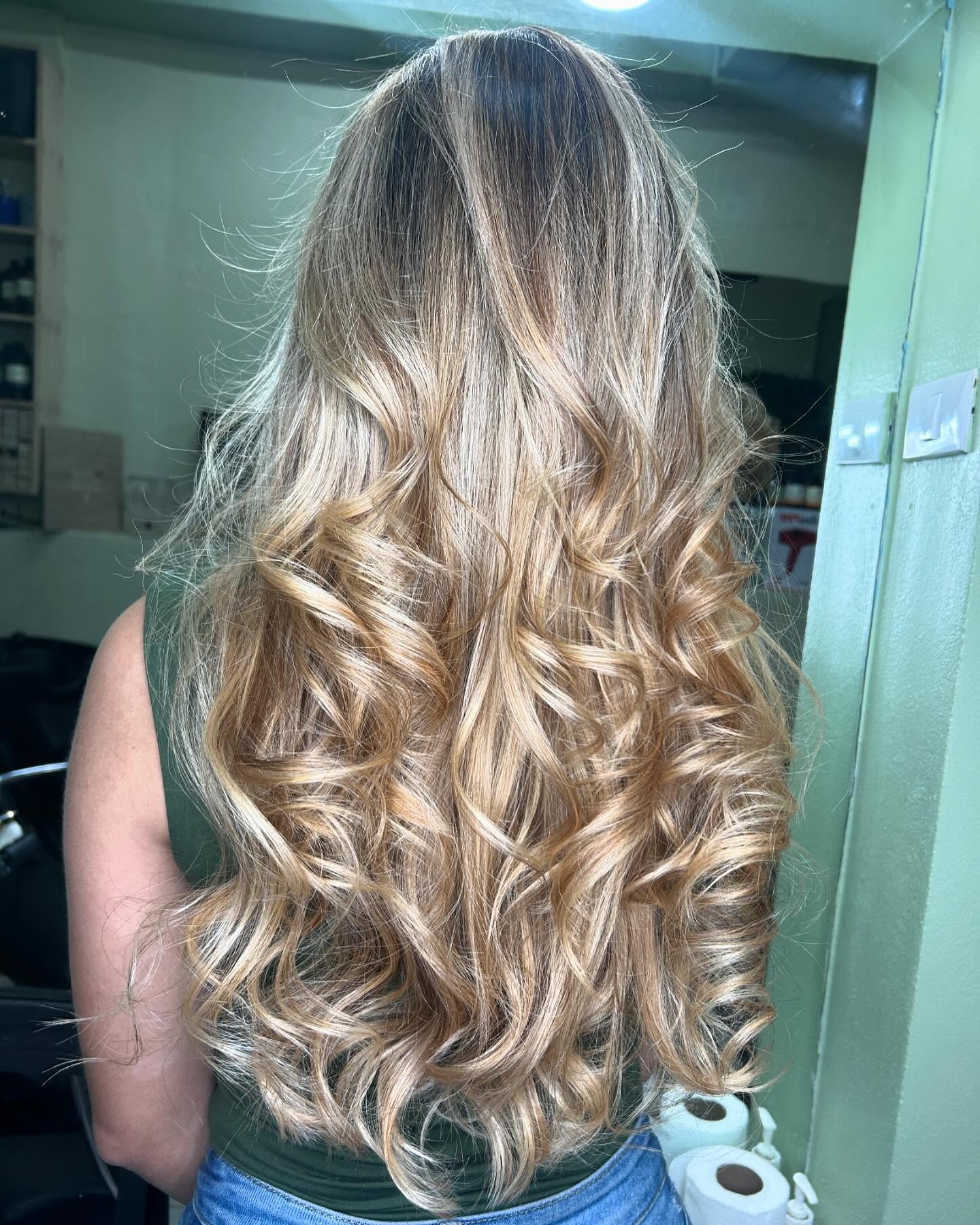Full Blonde